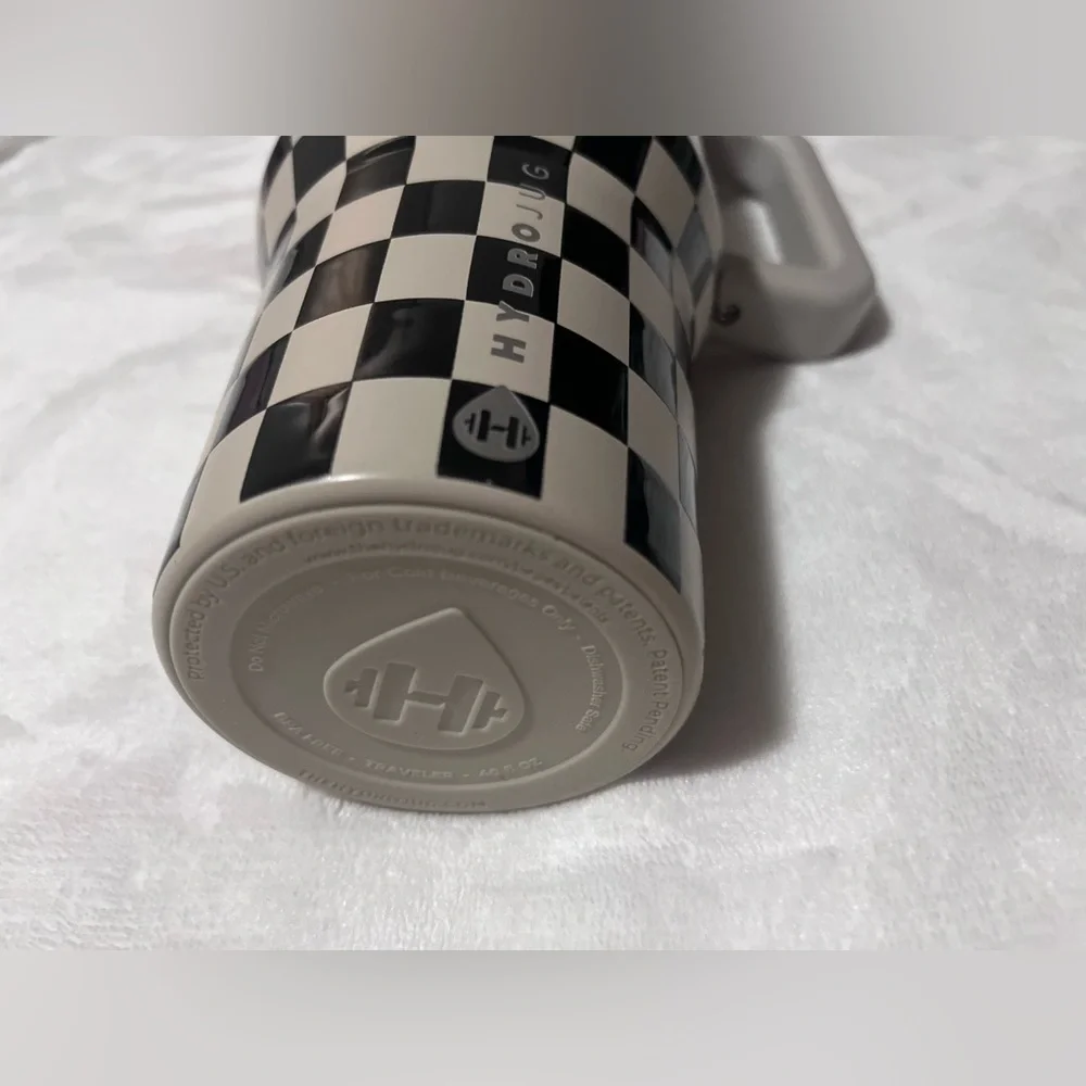Hydrojug checkers 40 oz traveler - Picture 2 of 13